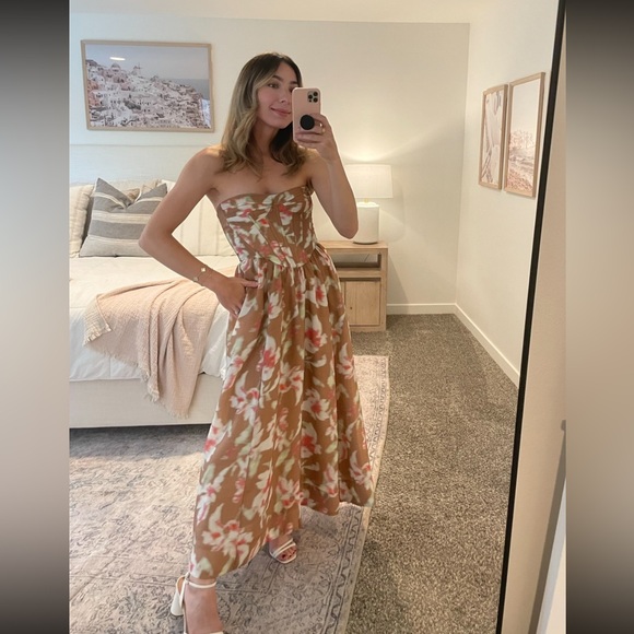 Bardot Lola Corset Strapless Floral Dress in Pink and Cream - Picture 8 of 8